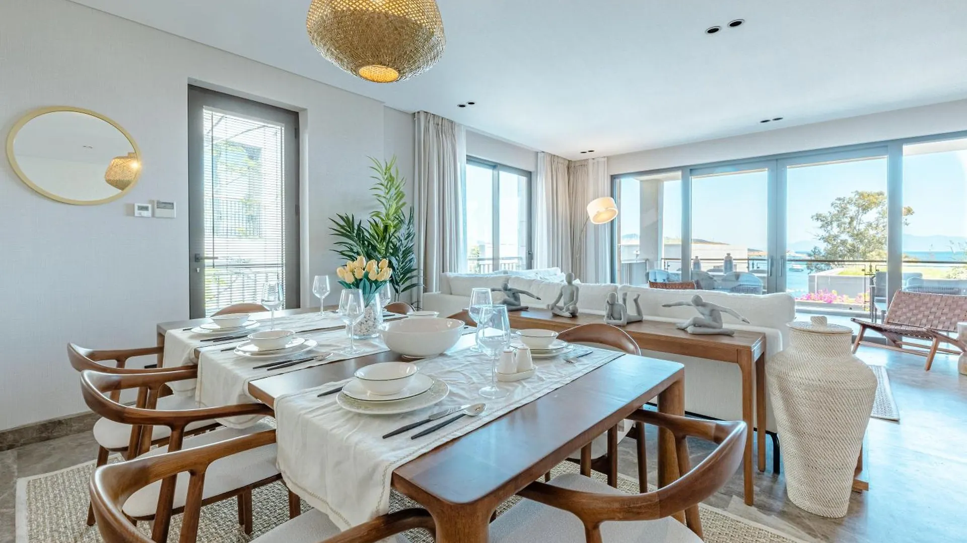 4-Bedroom Luxury Villa In 5 Star Resort Seafront Holiday home Bodrum